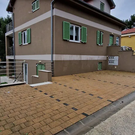 Apartment Karlos